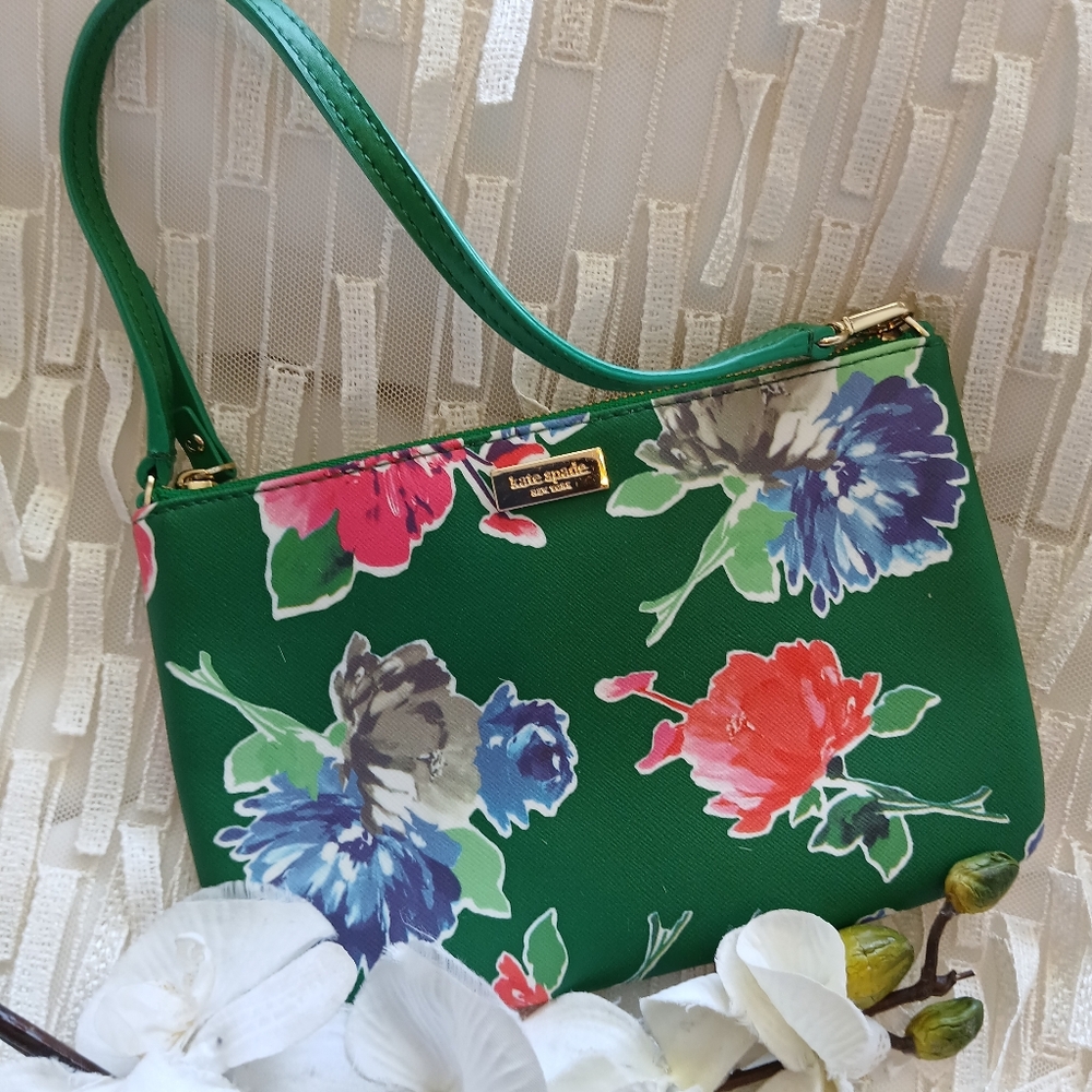 Kate Spade Green Floral Wristlet